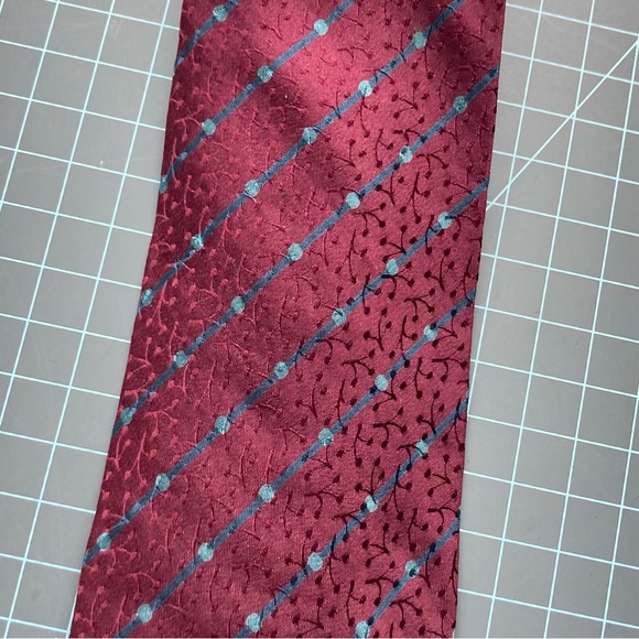 Giorgio Armani Cravatte Silk Tie - Picture 3 of 5